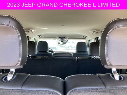 Used 2023 Jeep Grand Cherokee L Limited RWD image 16