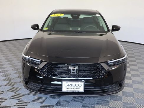 Used 2025 Honda Accord SE image 3