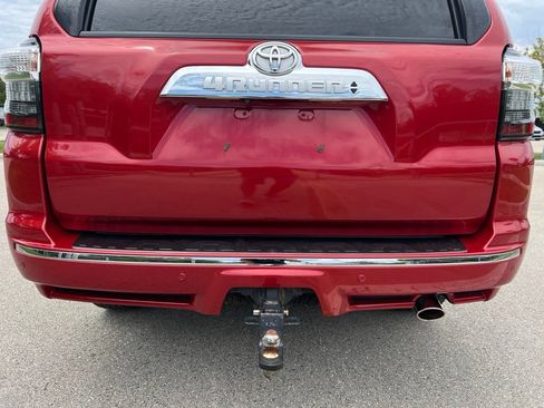 Used 2016 Toyota 4Runner 4WD image 9