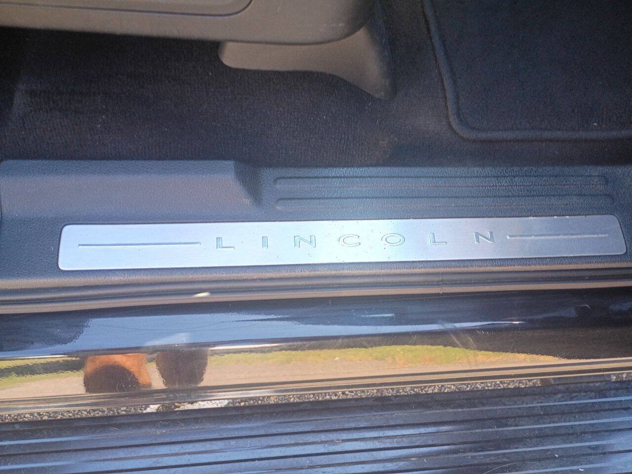 Used 2016 Lincoln Navigator L Select AWD/4WD image 20