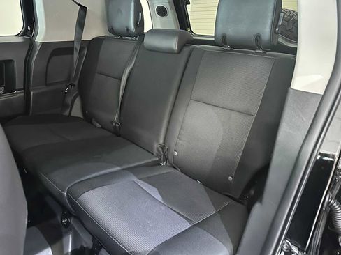 Used 2014 Toyota FJ Cruiser 4WD w/ Upgrade Package image 21