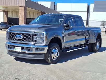New 2026 Ford F350 Lariat w/ FX4 Off-Road Package