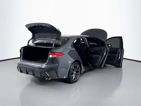 Used 2025 Toyota Corolla SE w/ SE Premium Package FWD image 21