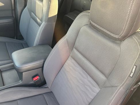 Certified 2022 Nissan Frontier SV w/ Technology Package image 29