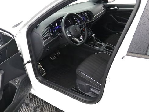 Used 2024 Volkswagen Jetta Sport FWD image 14