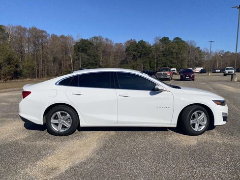 Used 2023 Chevrolet Malibu LS w/ Driver Confidence Package image 8