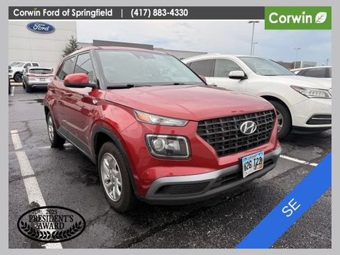 Used 2021 Hyundai Venue SE FWD image 1