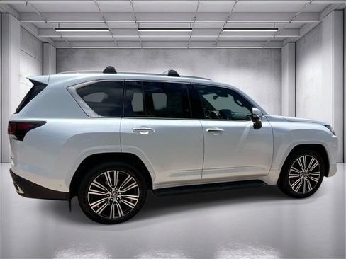 New 2026 Lexus LX 700h Luxury AWD/4WD image 2
