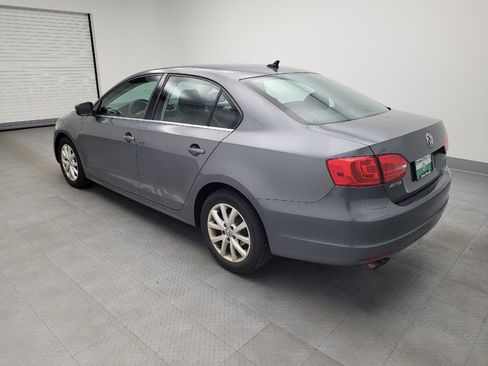 Used 2013 Volkswagen Jetta SE FWD image 3