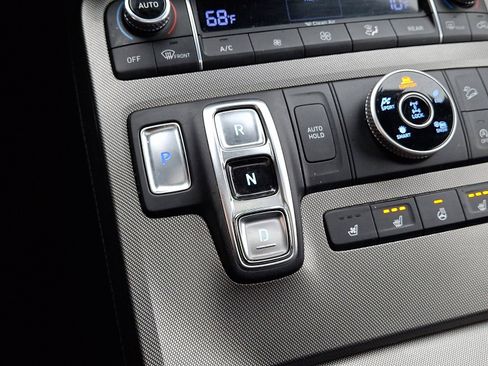 Used 2020 Hyundai Palisade Limited image 16