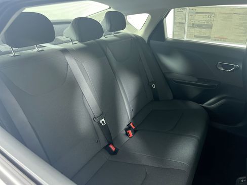 New 2025 Kia K4 LXS image 29