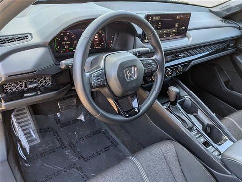 Used 2024 Honda Accord Sport image 10