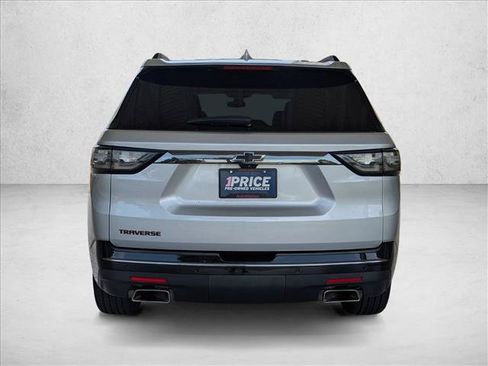 Used 2019 Chevrolet Traverse Premier w/ Redline Edition FWD image 7