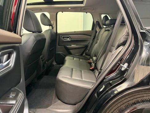 Used 2021 Nissan Rogue SV AWD/4WD image 30