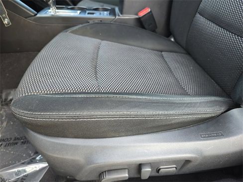 Used 2016 Subaru Outback 2.5i Premium image 30