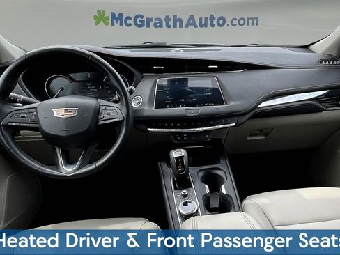 Used 2019 Cadillac XT4 Luxury w/ Cold Weather Package FWD image 8