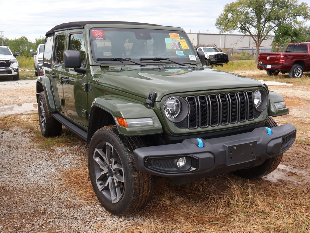 Used 2024 Jeep Wrangler Unlimited AWD/4WD image 10