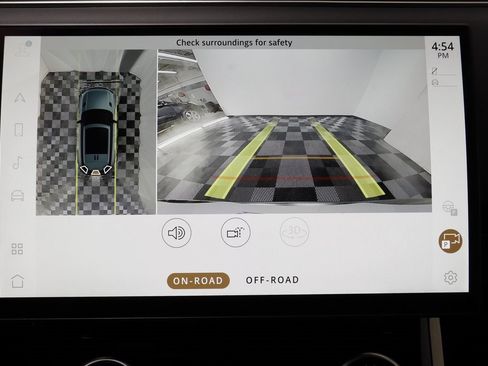 Used 2023 Land Rover Range Rover Sport SE Dynamic image 11