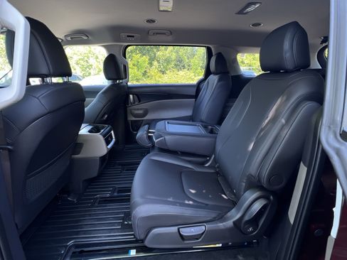 New 2026 Kia Carnival FWD image 41