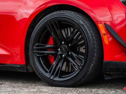 Used 2020 Chevrolet Camaro ZL1 RWD image 38