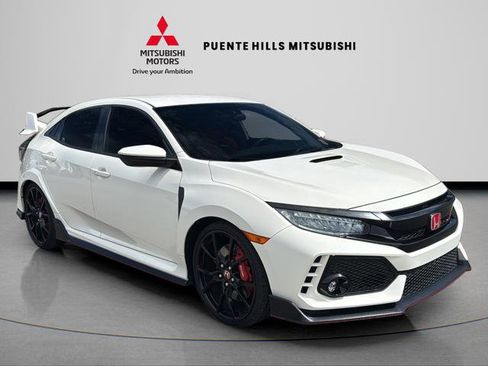 Used 2019 Honda Civic Type R image 3