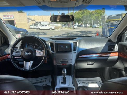 Used 2010 Subaru Outback 2.5i Limited AWD/4WD image 31