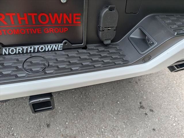 Used 2026 RAM 1500 Laramie AWD/4WD image 24