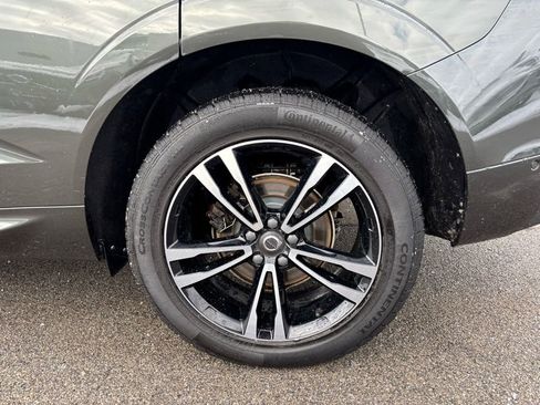 Used 2018 Volvo XC60 T5 Momentum w/ Vision Package image 29