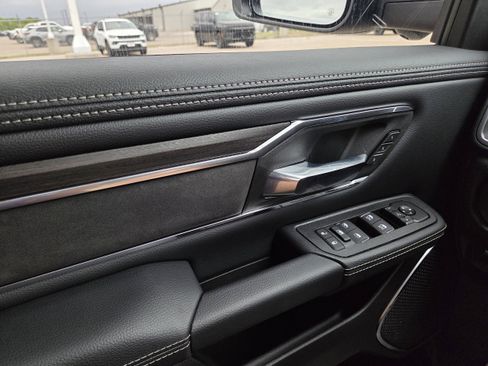 New 2026 RAM 1500 Laramie AWD/4WD image 41