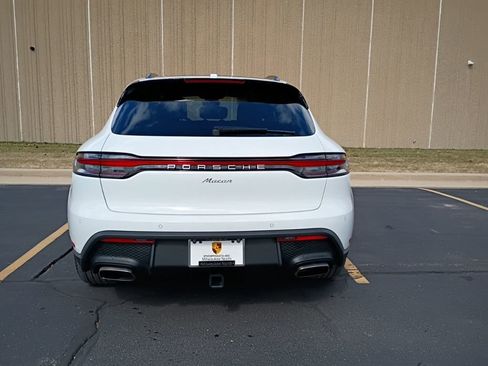 Certified 2026 Porsche Macan image 11