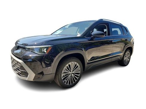 New 2025 Volkswagen Taos SE image 2