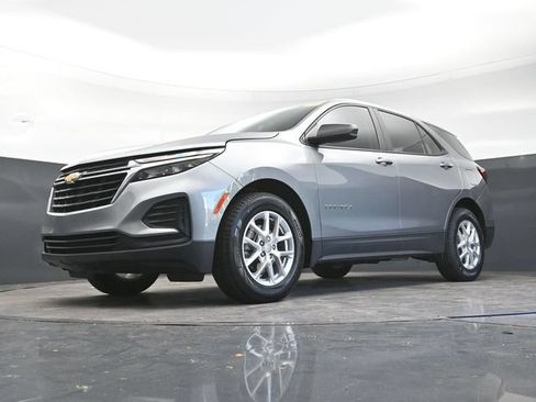 Used 2024 Chevrolet Equinox LS w/ Driver Confidence II Package FWD image 27