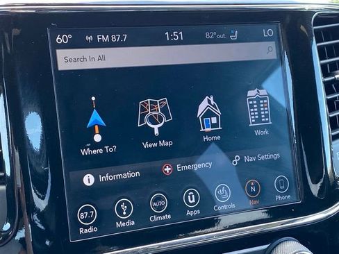 Used 2019 Jeep Grand Cherokee Trailhawk AWD/4WD image 23