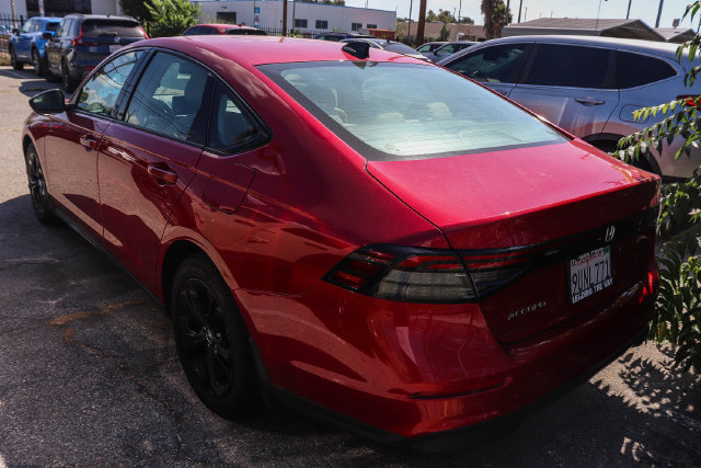 Used 2025 Honda Accord SE image 10