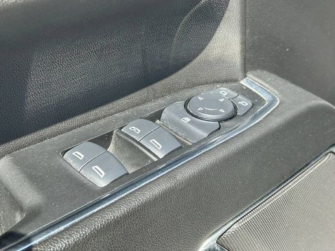 Used 2025 Chevrolet Silverado 1500 LT RWD image 21