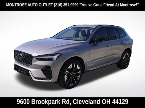 Used 2026 Volvo XC60 B5 Plus AWD/4WD image 3