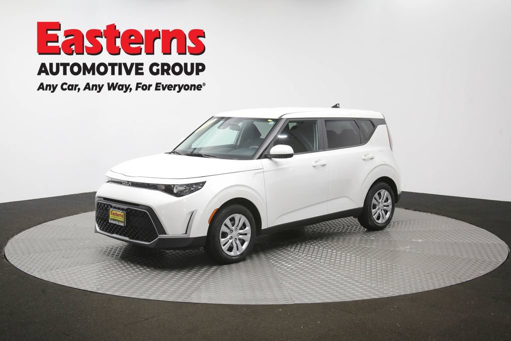 Used 2023 Kia Soul LX FWD image 57