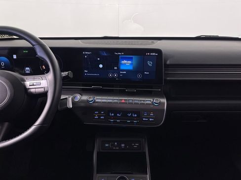 Certified 2025 Hyundai Kona SEL FWD image 16