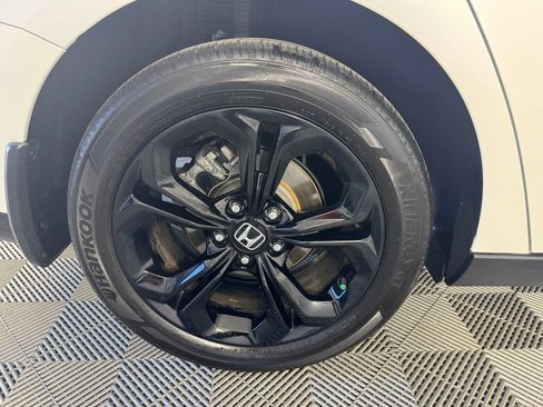 Used 2025 Honda Accord SE image 39