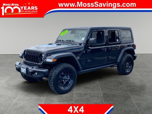 Used 2025 Jeep Wrangler Unlimited Sport AWD/4WD image 1