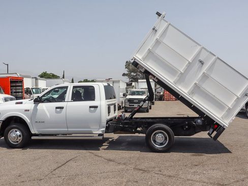 Used 2022 RAM 3500 Tradesman w/ Chrome Appearance Group image 6