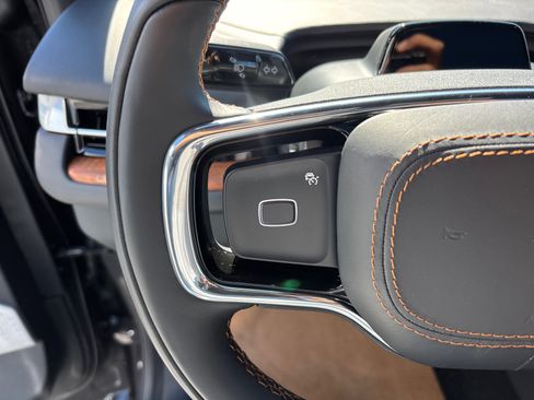 New 2025 Lincoln Navigator L Black Label image 16