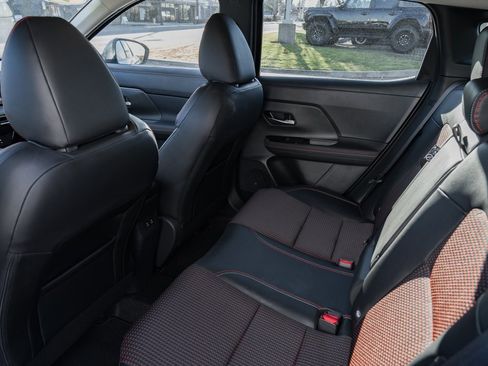 Used 2025 Nissan Kicks SR image 21