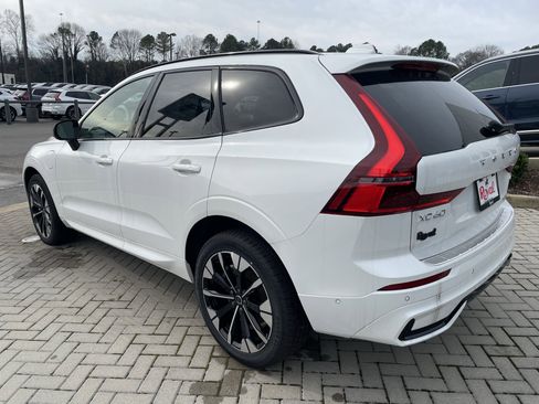 New 2026 Volvo XC60 T8 Plus w/ Protection Package Premier image 6