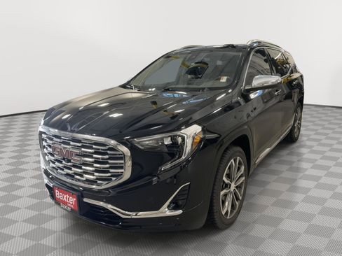 Used 2020 GMC Terrain Denali w/ Denali Premium Package image 6