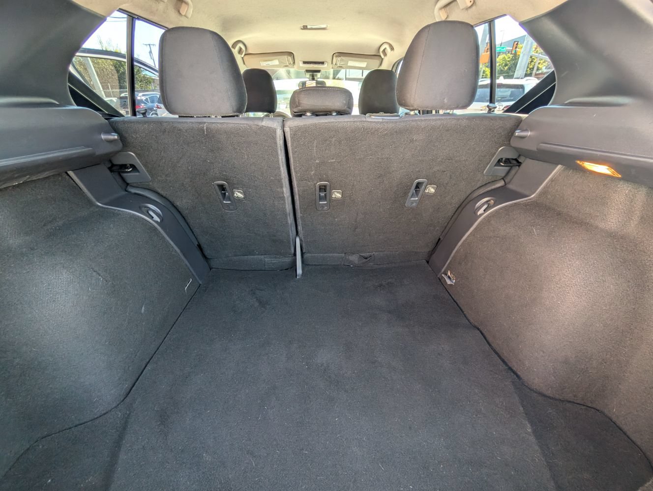 Used 2020 Nissan Kicks S FWD image 19