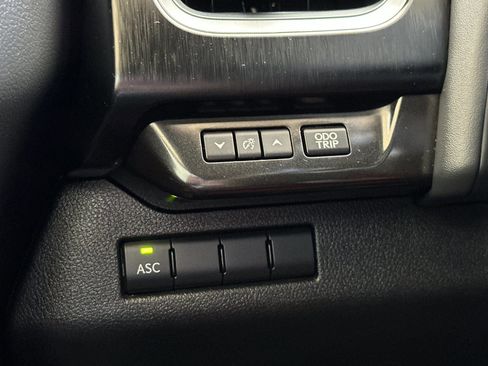Used 2021 Lexus UX 200 F Sport w/ Accessory Package (Z2) FWD image 31