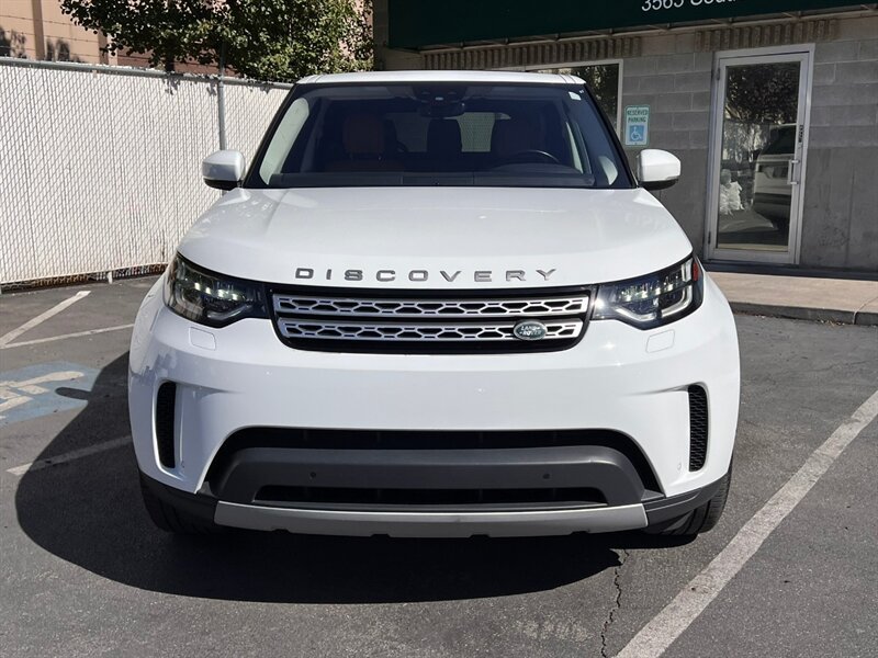 Used 2019 Land Rover Discovery HSE AWD/4WD image 2
