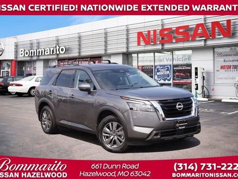 Certified 2025 Nissan Pathfinder SV w/ SV Premium Package FWD image 1