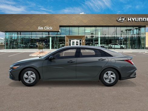 New 2026 Hyundai Elantra SE w/ Cargo Package image 3